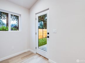 12531 25th Avenue NE Unit A, Seattle WA 98125