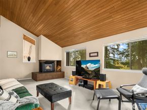 17304 143rd Place NE, Woodinville WA 98072