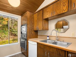 17304 143rd Place NE, Woodinville WA 98072