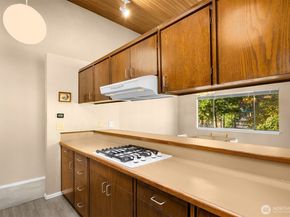 17304 143rd Place NE, Woodinville WA 98072