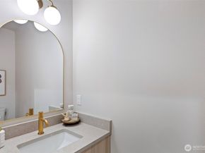 1127 NW 58th Street A, Seattle WA 98107