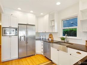 1702 Lake Washington Boulevard, Seattle WA 98122