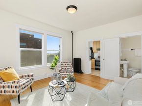 901 NE 43rd Street 306, Seattle WA 98105