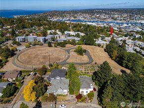 3710 25th Place W 405, Seattle WA 98199