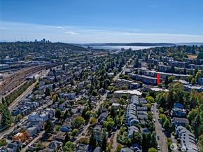 3710 25th Place W 405, Seattle WA 98199