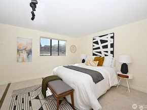 3710 25th Place W 405, Seattle WA 98199