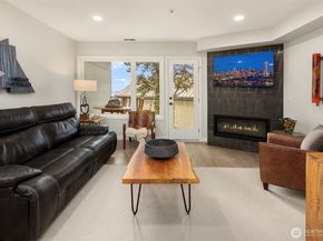 9039 Juanita Drive 304, Kirkland WA 98034