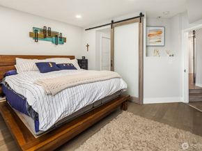 9039 Juanita Drive 304, Kirkland WA 98034