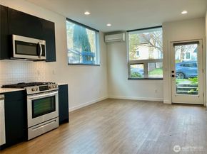 3307 Wetmore Avenue S A, Seattle WA 98144
