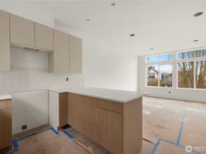 1136 B NW 57th Street, Seattle WA 98107