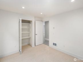 6121 NE 175 Street A202, Kenmore WA 98028