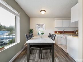 924 Shorewood Drive B16, Bremerton WA 98312