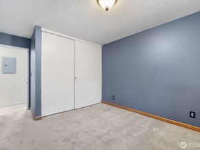 924 Shorewood Drive B16, Bremerton WA 98312