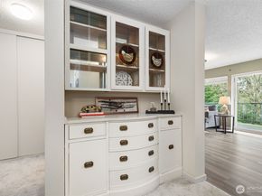 924 Shorewood Drive B16, Bremerton WA 98312