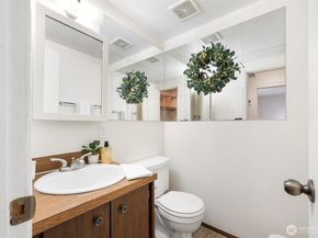 924 Shorewood Drive B16, Bremerton WA 98312