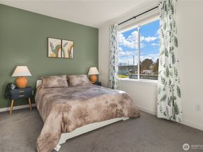 21708 24th Avenue SE A, Bothell WA 98021