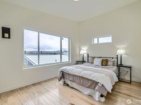 5928 18th Avenue S, Seattle WA 98108