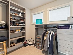 6222 37th Avenue NE, Seattle WA 98115