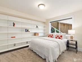 6222 37th Avenue NE, Seattle WA 98115