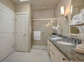 61 Pine Street 201, Edmonds WA 98020