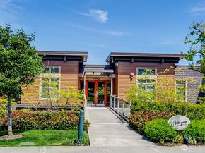 61 Pine Street 201, Edmonds WA 98020