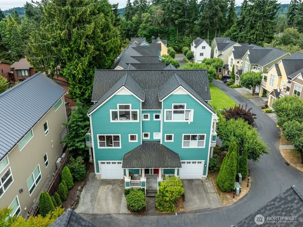 346 Wyatt Way NE 10, Bainbridge Island WA 98110