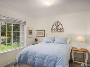 18604 215th Way NE, Woodinville WA 98077