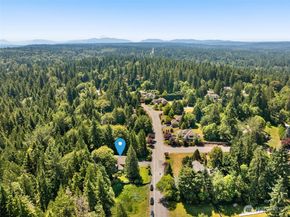 18604 215th Way NE, Woodinville WA 98077