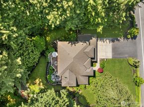 18604 215th Way NE, Woodinville WA 98077