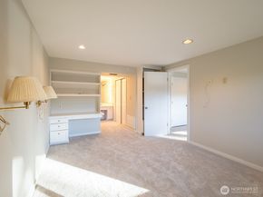 6490 NE Monte Vista Drive, Bainbridge Island WA 98110