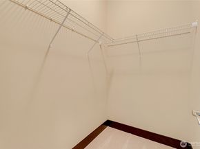 4020 NE 3rd Place B, Renton WA 98056