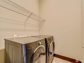 4020 NE 3rd Place B, Renton WA 98056