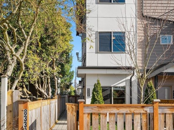 8338 27th Avenue NW B, Seattle WA 98117
