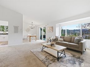 210 Mt Park Boulevard SW F301, Issaquah WA 98027