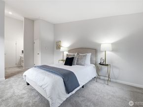 210 Mt Park Boulevard SW F301, Issaquah WA 98027