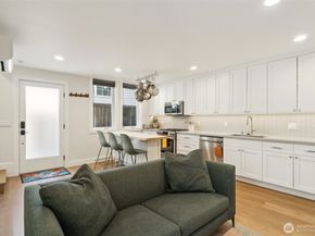 341 NW 90th Street B, Seattle WA 98117