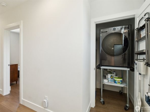 341 NW 90th Street B, Seattle WA 98117