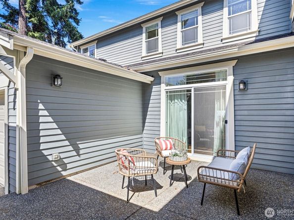 2648 116th Avenue NE, Bellevue WA 98004