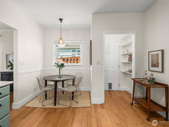4506 46th Avenue SW, Seattle WA 98116