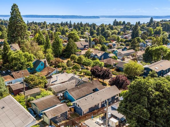 4506 46th Avenue SW, Seattle WA 98116