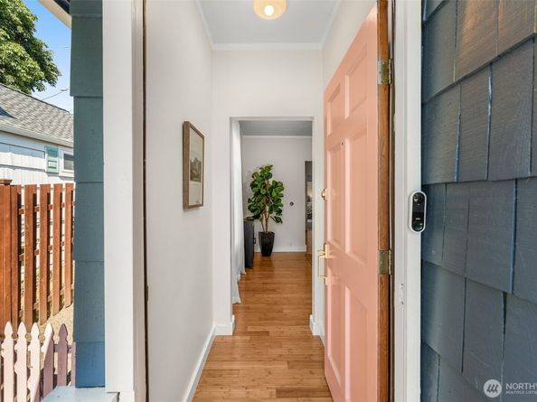 4506 46th Avenue SW, Seattle WA 98116