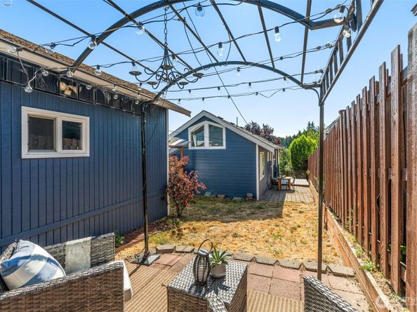 4506 46th Avenue SW, Seattle WA 98116