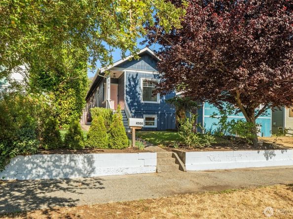 4506 46th Avenue SW, Seattle WA 98116