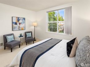 7549 SE 29th Street 305, Mercer Island WA 98040