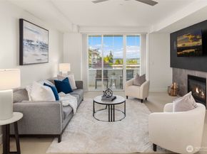 7549 SE 29th Street 305, Mercer Island WA 98040