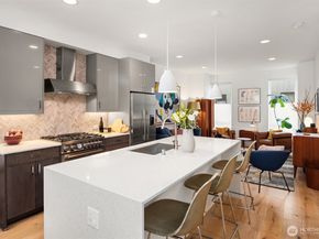 1117 A 34th Avenue, Seattle WA 98122