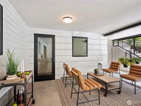 1633 E Calhoun Street, Seattle WA 98112