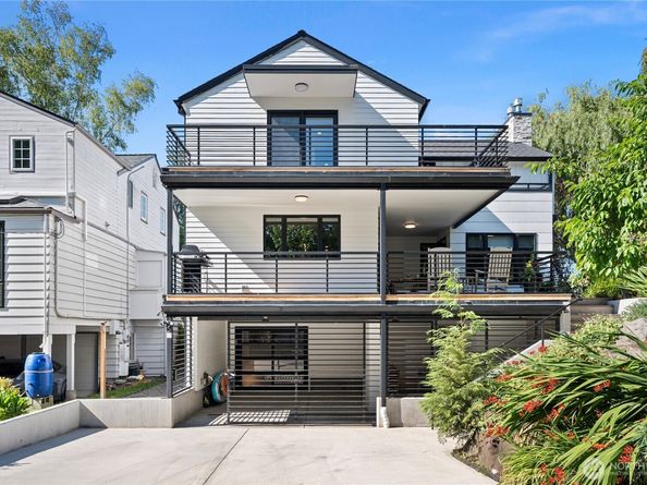 1633 E Calhoun Street, Seattle WA 98112