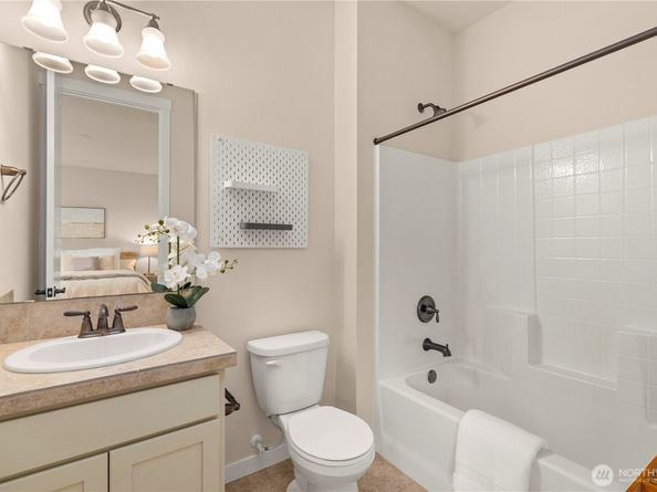 34324 SE Groshell Street, Snoqualmie WA 98065