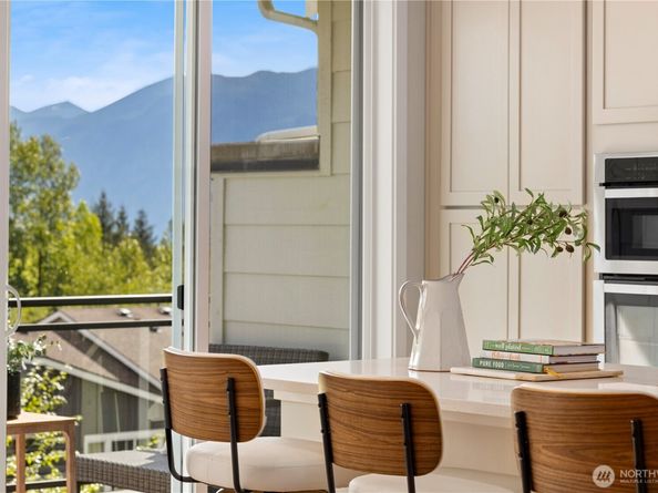 34324 SE Groshell Street, Snoqualmie WA 98065